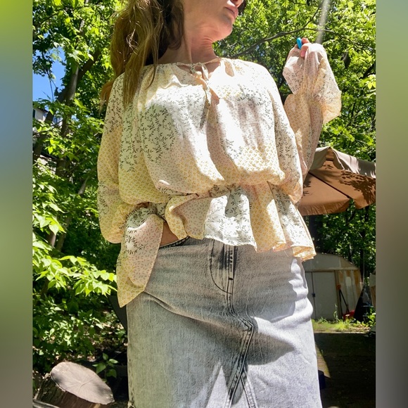 FATE Ditsy Printed Chiffon Blouse Sz S - Picture 12 of 12